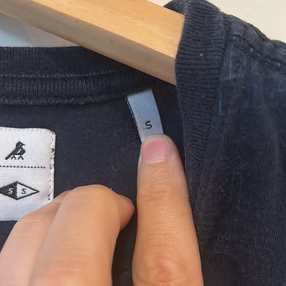 Unique hand-stitched tee - Picture 3 of 3